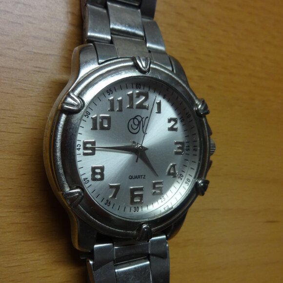 Quartz Watch Stainless Steel - Picture 1 of 3